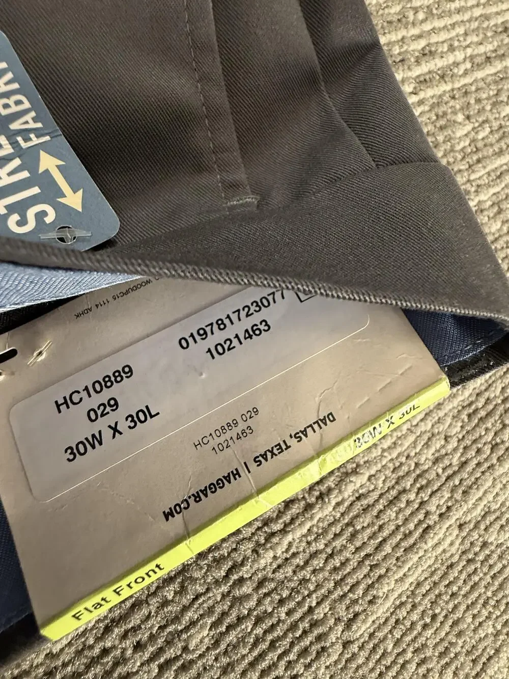 Haggar Pants Mens 30x30 Grey Straight Fit Premium No Iron Khaki Flat Front Chino